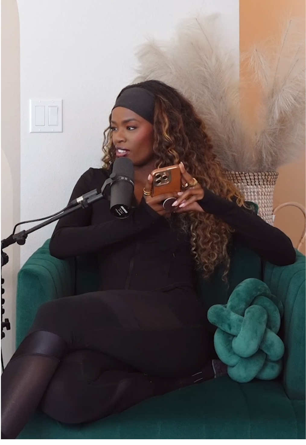 It’s giving our very own Mr. & Mrs. Smith therepay sesh lol 🙃tune in now on my YT channel 