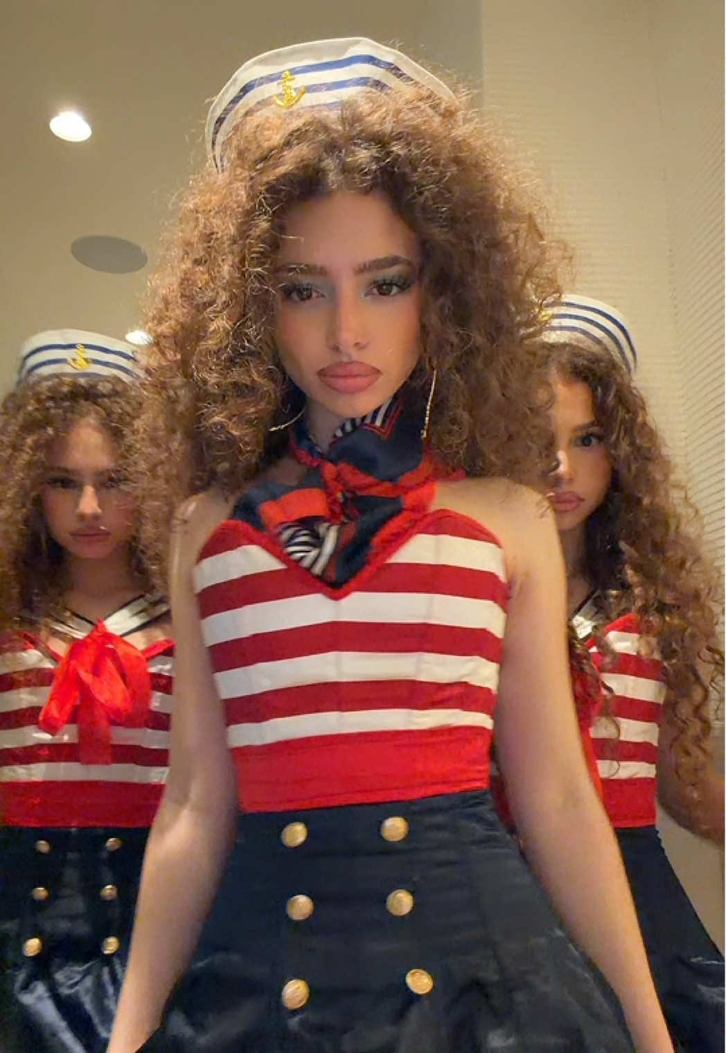 ⚓️⚓️⚓️ @sundaykalogeras @Eliana Kalogeras 