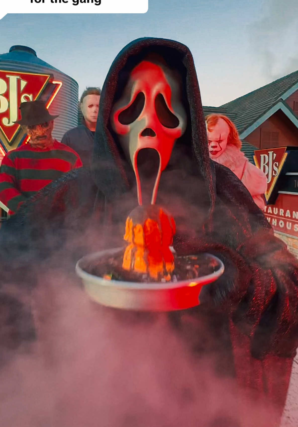 Replying to @bjsrestaurants Had to bring out the gang to try the The Spooky Pizookie® 👻 Limited-time only at @bjsrestaurants  #SpookyPizookie #BJsRestaurants #spookyseason #halloween #BJsPartner 