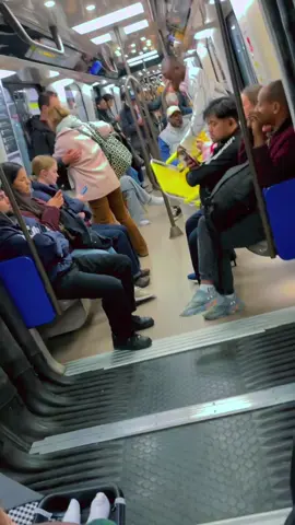 Le garçon du métro #pourtoii #metro 