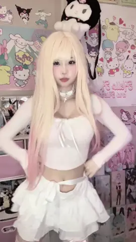 New figurine got me like #mydressupdarling #marinkitagawacosplay #animecosplay #cosplayer 