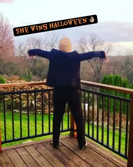 The perfect Halloween costume doesn’t exi… 🤣 #halloween #halloweencostume #pitbull #mr305 #mrworldwide 🎥 Credit: @riri_ruff 