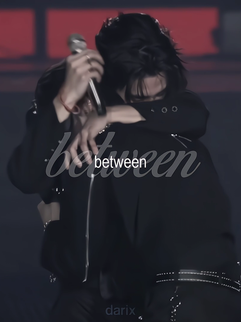 when two worlds come to meet🤏🏻 #perthsanta #perthtanapon #santapp #fyp #foryou 