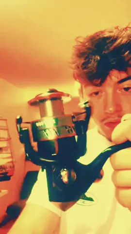 À mouliner vraiment de qualité pour tout type de pêche disponible dès maintenant sur mon panier orange en vrai bonne affaire pour la qualité #Pêche  #Pêcheur  #Carnassier  #Carpe  #Carpe 