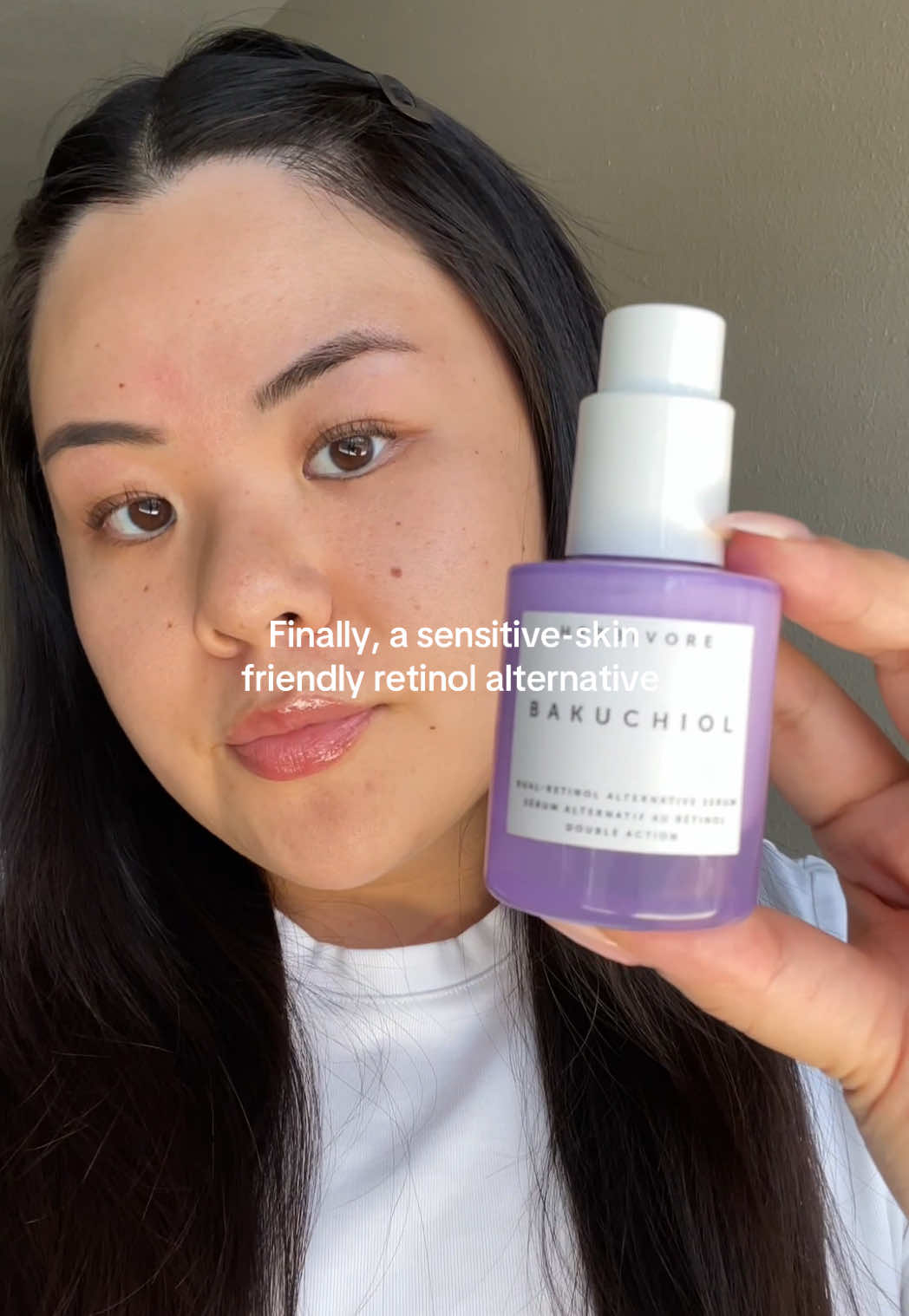 A retinol alternative that’s gentle + effective 🌱#herbivorebotanicals #cleanskincare #nontoxicbeauty 