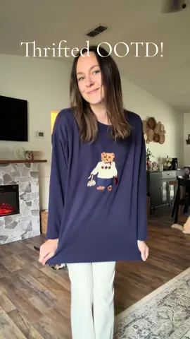 Finally got a chilly day here in Florida and this thrifted outfit was perfect! #thriftedclothes #thriftedootd #OOTD #thrifted 