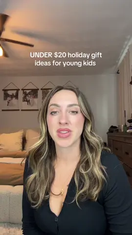 Cheap Holiday gift ideas for young kids ! #giftsforkids #holidaygifts #giftideas #kidschristmas #greenscreen 