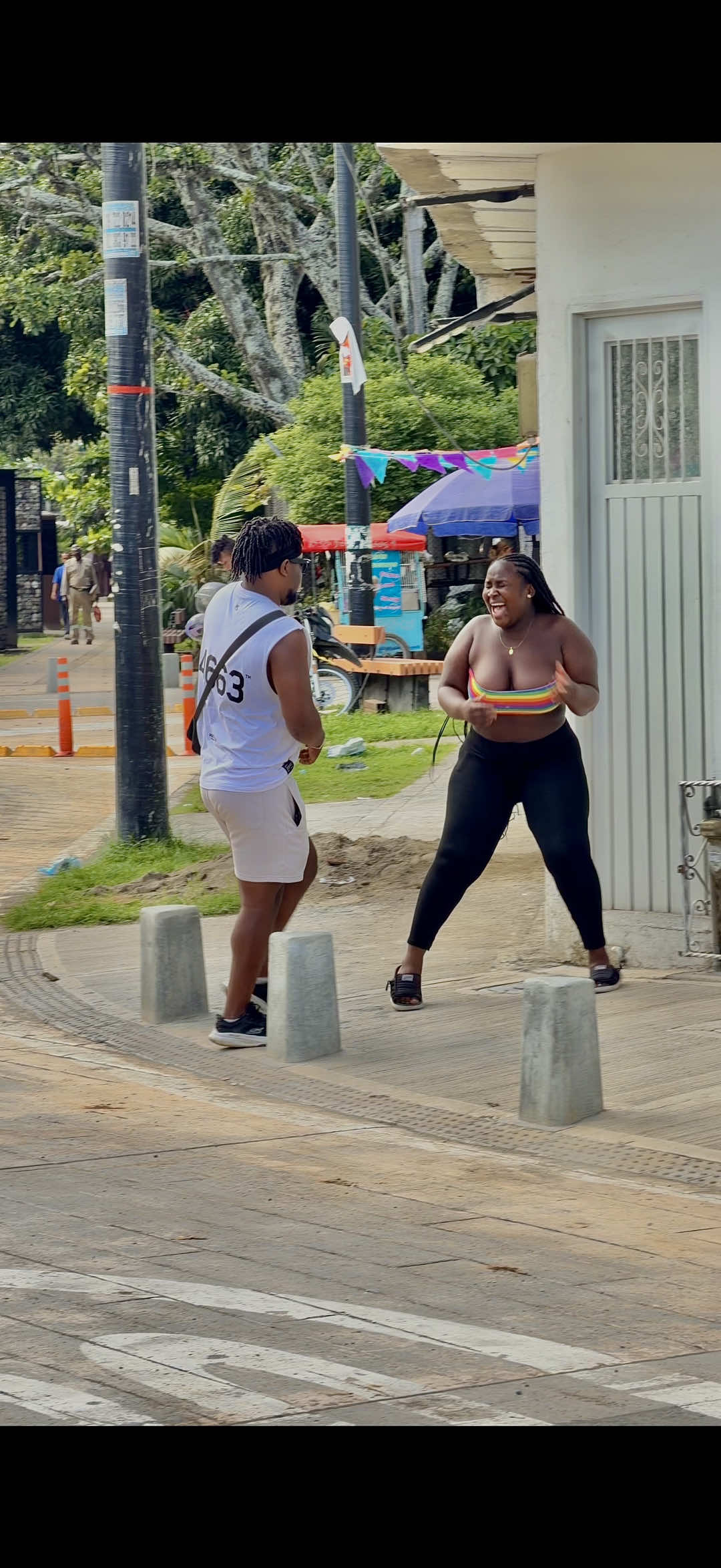 Yo voy abrir mi casa!  #andycortes #funny #comedy 