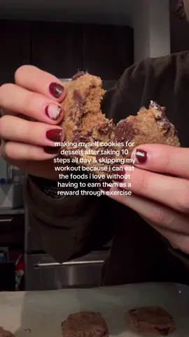 who knew! #intuitiveeating #bodyimage #foodfreedom #dessert 