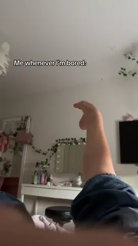 I love pointing my feet 😌#fyppp #foru #forupage #arch #ballet 