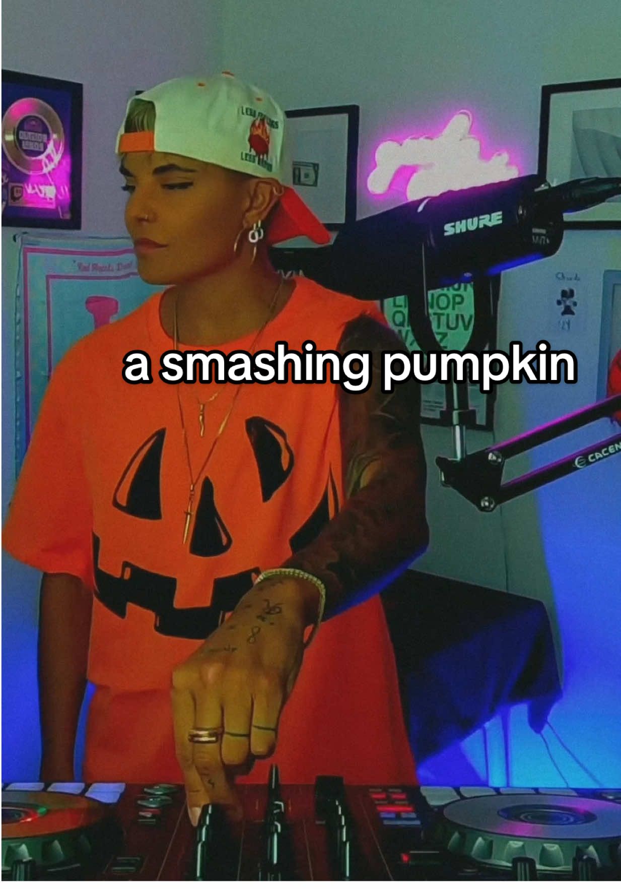 heehee 🎃 see ya tonight #musiconlive #dj #fyp #halloween #radio   