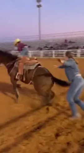 HOW IN THE WORLD 😱