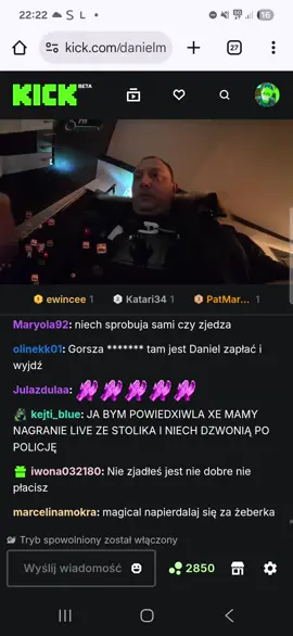 @MagicznyDaniel  @Magicznanati  zadyma w Paryżu.  daniel nie chce zapłacić za twarde mieso i tłuste żeberka. szef restauracji wyrzuca ich z restauracji 