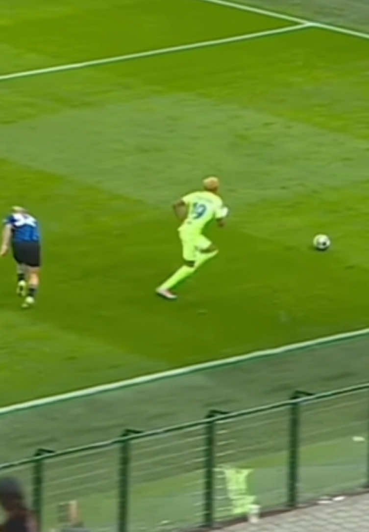One of the greatest 0 g/a performances from Lamine yamal against inter Milan #lamineyamal #targetaudience #makethisgoviral #fyp 