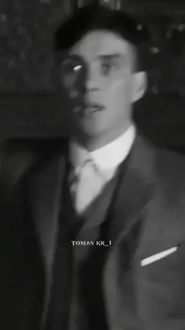 لا يُوجَد أحَدْ مَضمُون فِي هذَه الدنيَّا، فحَتَّى قُلوبَنَا التِي هِي لَنَا سَتَخْذِلُنَا يَومَاً مَا وتَتَوَقفُ عِنْ النَبْض. ##القادم_افضل_بأذن_الله 