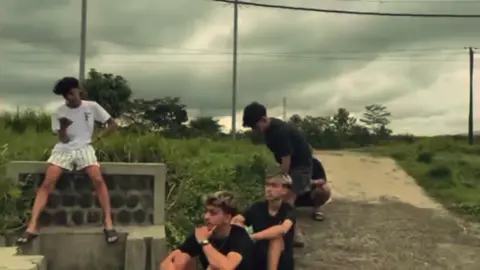 2-11-2025 happy aniversary kusumawara official ga kerasa udh mau 1tahun aja, semoga makin sukses, saling tolong menolong #kusumawaraofficial  #aniversary #1tahun @kusumawara.offici55 @kikv3 @☆ﾟʝꪱ𝕓☆ﾟ @B0tol_marJan @D1k4 @🅢 @فيصل 