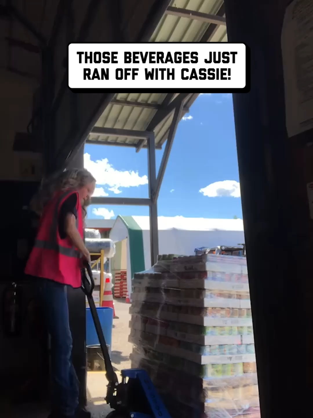 just goofin' at work with 400 pounds of beverages 😩 🤣 #cctv #workfail #beverages #loadingzone #loadingarea #grocery #soda #softdrinks #heavylift #palette #forklift #forkliftfail #epicfail #fail