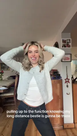 she lives 15 mins away x