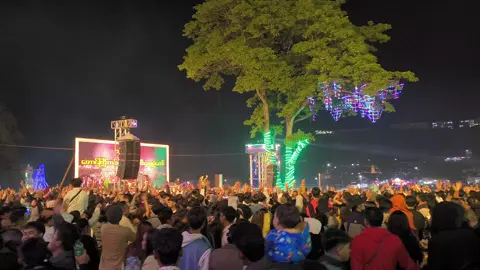 ညကျရင်...ဒီနေရာလေးမာ တွေ့ကြမယ်...❤❤❤# #တောင်ကြီးတန်ဆောင်တိုင်ပွဲတော်  #ရှမ်းပြည်တောင်ပိုင်း  #fyp #foryou #foryoupage 