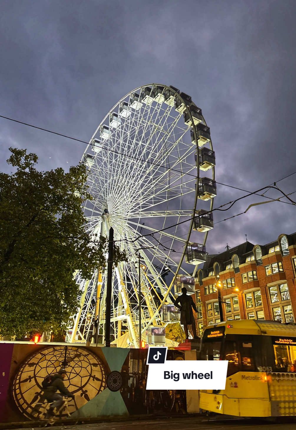 And we have lift off: the big wheel is BACK and has started spinning on Albert Square, all ready for the Christmas Market opening next Friday. 🎡 She looks so beautiful. 🥹 #manchester #christmas #manchesterchristmasmarkets #christmasmarkets #PlacesToVisit 