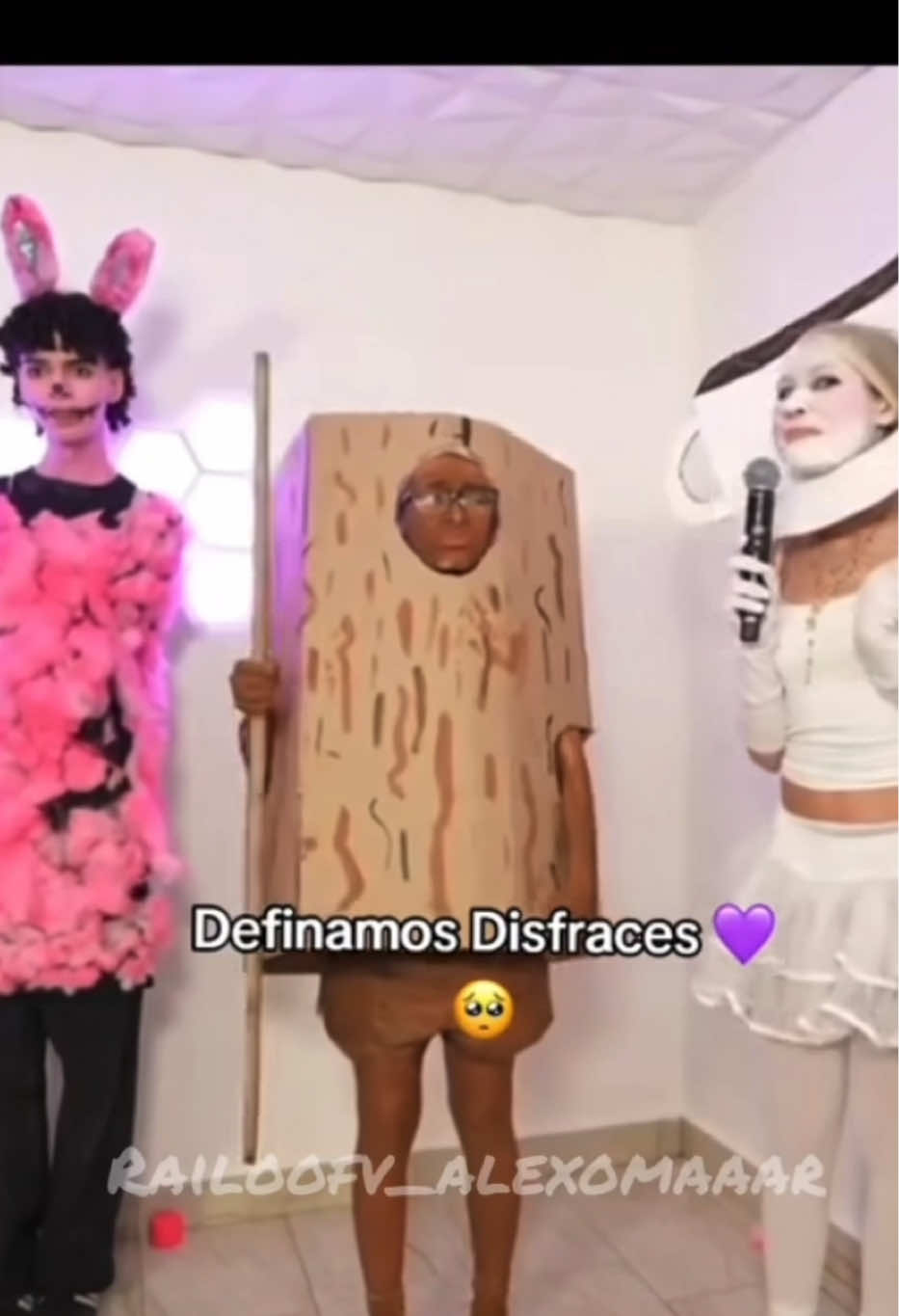 Definamos disfraces #meme #humor #comedy #comedia  #crunchydive 