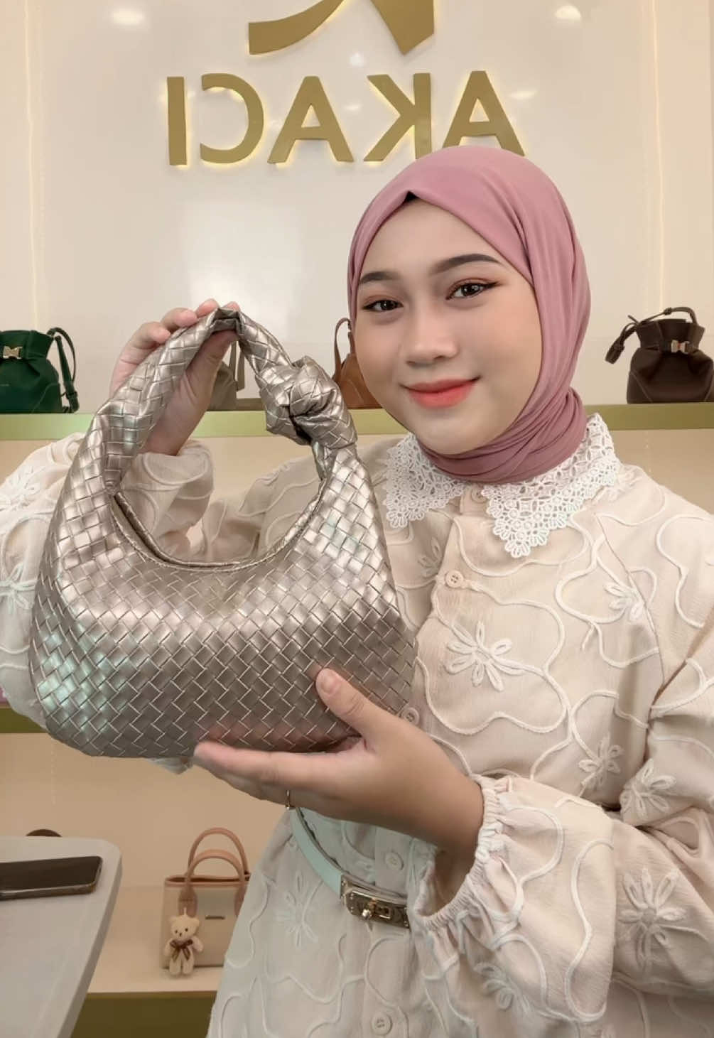 #akaci #taslokal #tasmurahberkualitas #tas 