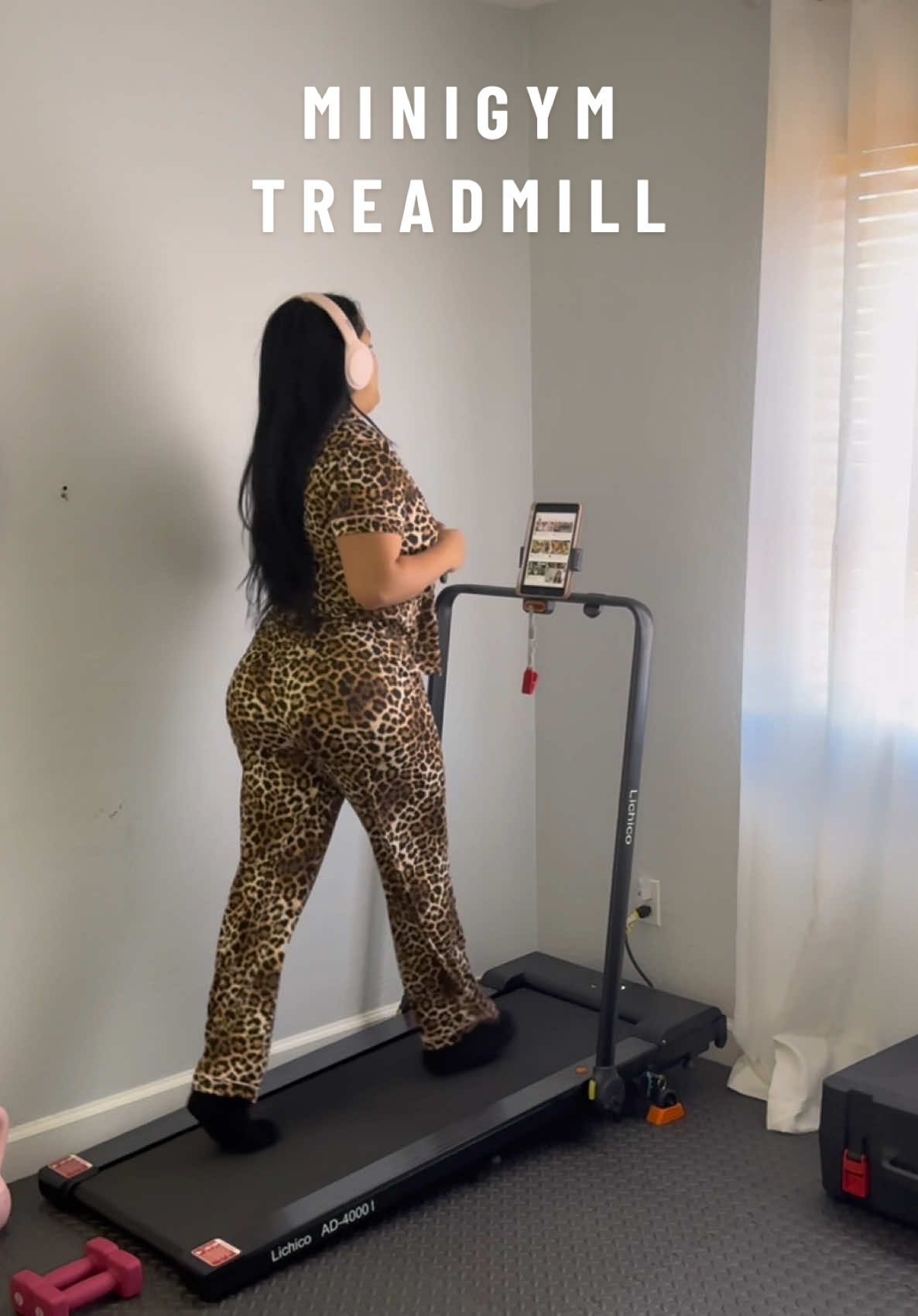 so I really want to start hitting 10k steps and what better way than with getting a treadmill for my home🚶🏻‍♀️ I’ll have it 🔗  mini home room gym coming 🔜 would you be interested in seeing how I’m setting that up? 🙈 #lichico #treadmillworkout #10kstepschallenge #homegym #workoutmotivation  