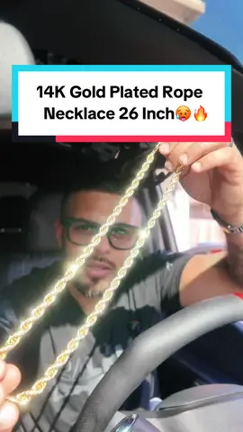 This is the hottest necklace on TikTok shop. This shine is crazy and it will not tarnish or Fade! Go pick it up on the sale now! ##tiktokshopblackfriday##tiktokshopcybermonday##foryoupage##14k##necklace