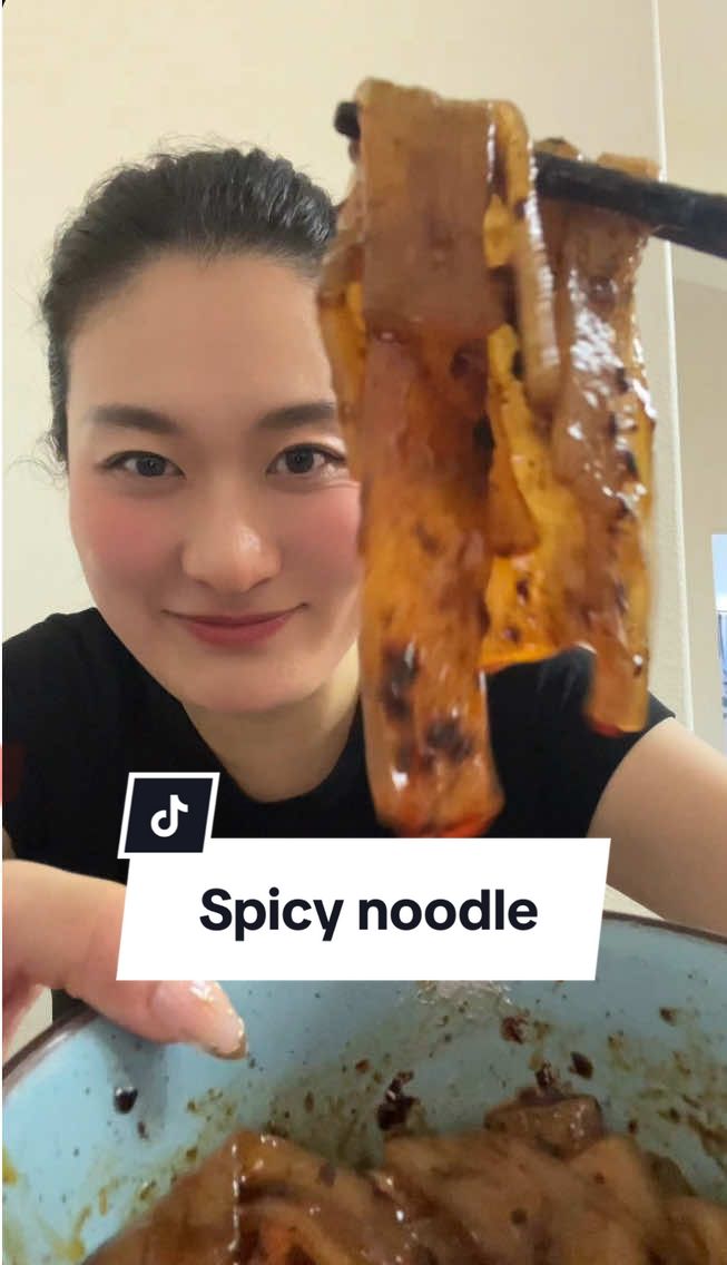 My comfort food when I feel depressed lol #spicy #noodle #chinesefood #sichuan #spicynoodles 
