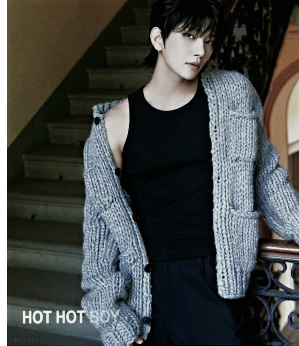 I HATE MY HANDS  I JUST FORGOT HOW TO EDIT  i will come back with updated skills i can’t post some stuff like that BYE #joshuaseventeen #joshuaseventeenedit #hongjisoo #seventeen17_official #fyp 