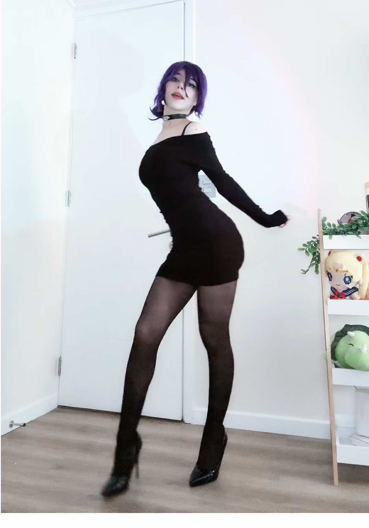 Vi muchos trends de este trend con reze y denji 💜✨ a falta de un denji pues lo bailo yo sola jajaja (´ ω `♡) #chainsawman #chainsawmancosplay #rezecosplay #reze #chainsawmanmovie 