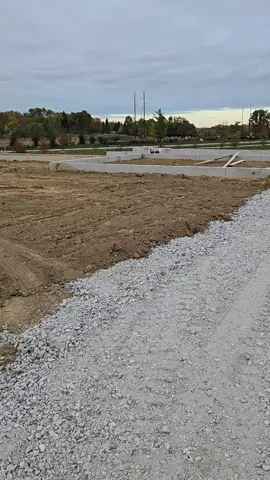 Let's talk a minute about slope on your build site. Not all lots are flat and the minute differences can be really important. #floorplans #homedesign #newconstruction #foundation