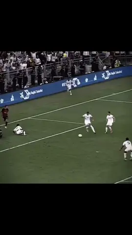 الك بيه اشتياق يقطع الروح 😕#foryoupage #جود_بيلينغهام 