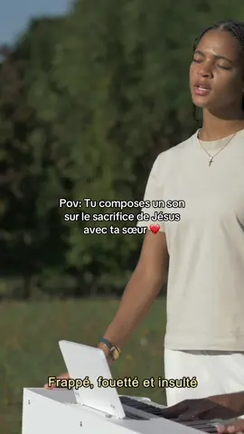 Le couplet du morceaux REMPLIS-MOI 🥹💔 Il est mort pour toi… #musiquechretienne #tiktokchretien #jesus #gospelmusic #clip 