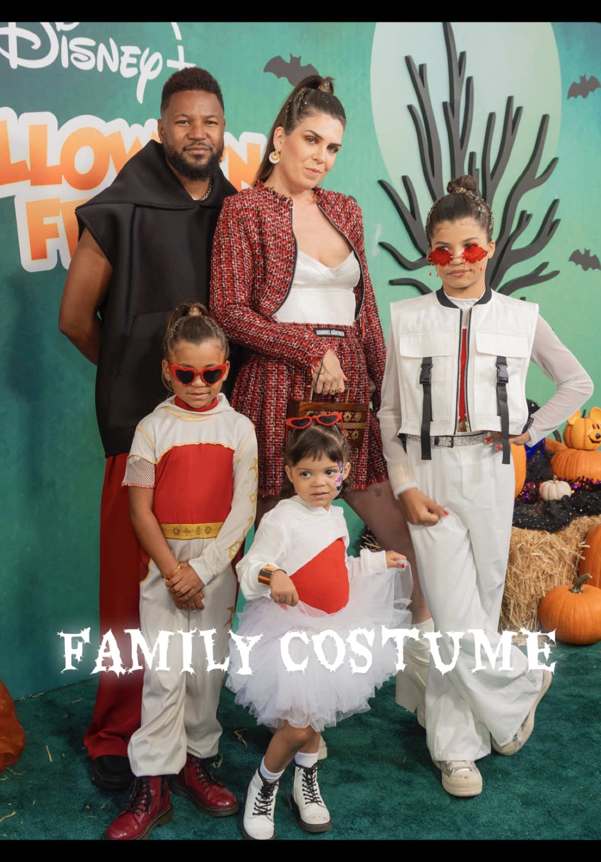 Nova and Victor x 3 😭🩸 Meet the next generation of vampires — our mini Nova babies 🖤 #zombies4 #halloweencostume #disneyplus #victorzombies #familycostume @Malachi Barton @Freya Skye @Disney+ @disneyzombies 