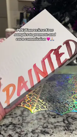 Thanks to the man above 💕🙏🏼 & thank you @Painted 😍 @James Charles  #freesamples #jamescharles #paintedbasiccanvas #tiktokfreesample #eyeshadowpalette 