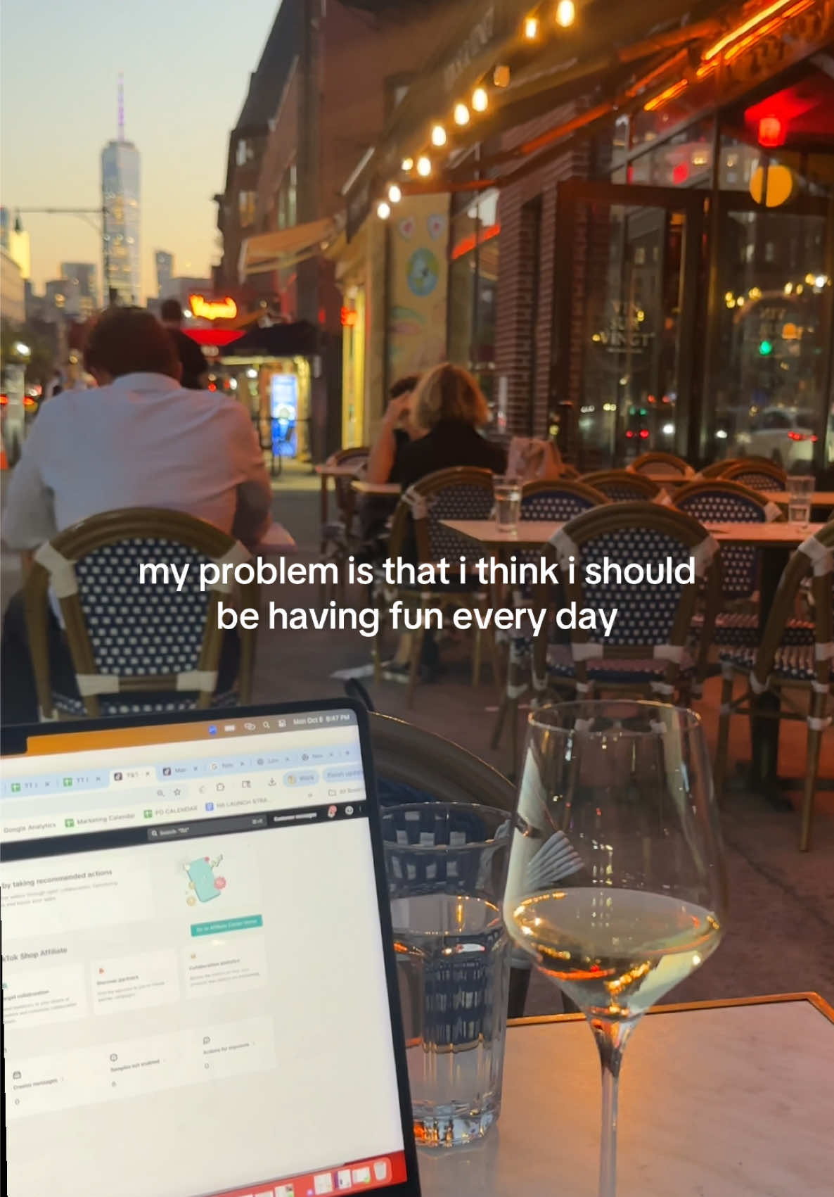 if i have to work late im going to glamorize it #nyc 