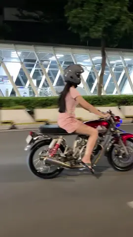 Sendirian juga oke lee 😜 #jalanjalan #cb125se #fypシ゚ 