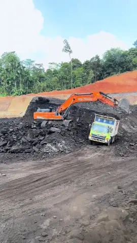 #storytambang #haulingbatubara #tambangkalimantan #anaktambang #fyp #vidioviral #tambangbatubara #storykatakata 