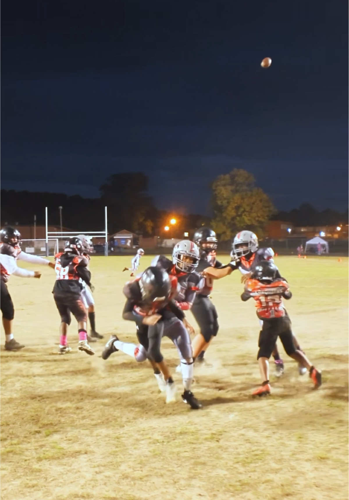 That Hit Caused a PICK-6 Outta Nowhere 😳💨 #viral #football #sports #fyp 