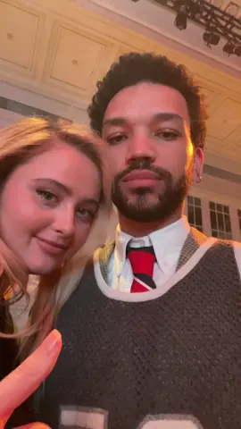 it’s a crossover episode!! @THOM BROWNE @WWD @kathrynnewton #arianagreenblatt