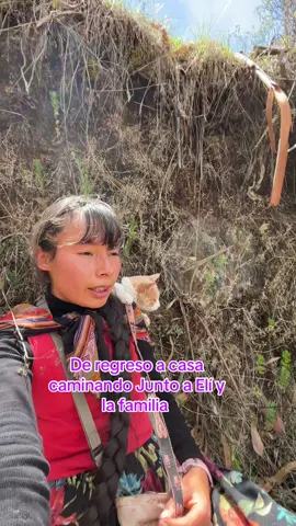 De regreso a casa con Elí y la familia  #vidadelcampo #viajero #paisajesnaturales #viajeros #caminando 