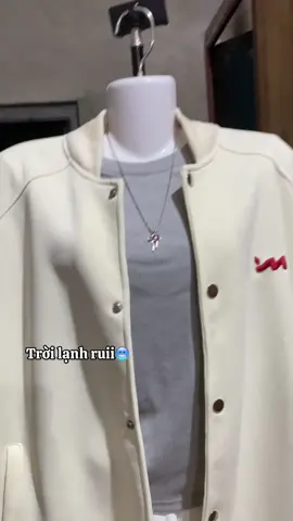 Áo khoác xinh đi học nè🛍️#maumoi2025 #aomuadong #aokhoacxinh #aoxinhhot  @deo tin vao tinh yeu 
