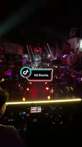 Em thấy không ai bên cạnh  #DISTRICTK #fyp #nhactamtrang #nhachaymoingay #giaitri 