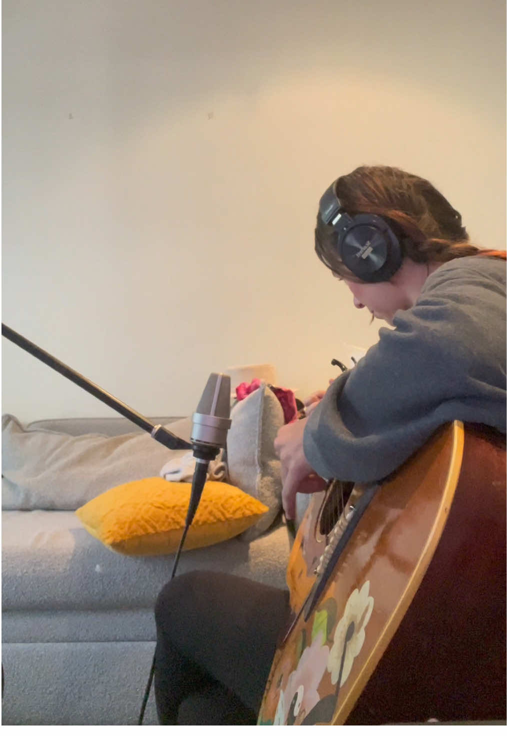 I made an album. I didn’t really know what was next for me after leaving Nashville which had been my home for most of my adult life but I found myself back in my hometown, in my spare room and it became a little more clear. To make music like I made it when I started, when I just loved it and I didn’t care about labels or numbers or accolades. I found a little piece of 15 year old me making this & I can’t believe that it’s out in the world in two days. I hope you listen to it, I hope you love it. Here’s my heart on a platter I guess. PRE-SAVE LINK IN BIO 🙃 we’re so close now. #album #indieartists #newmusic #femaleproducer #singersongwriter 