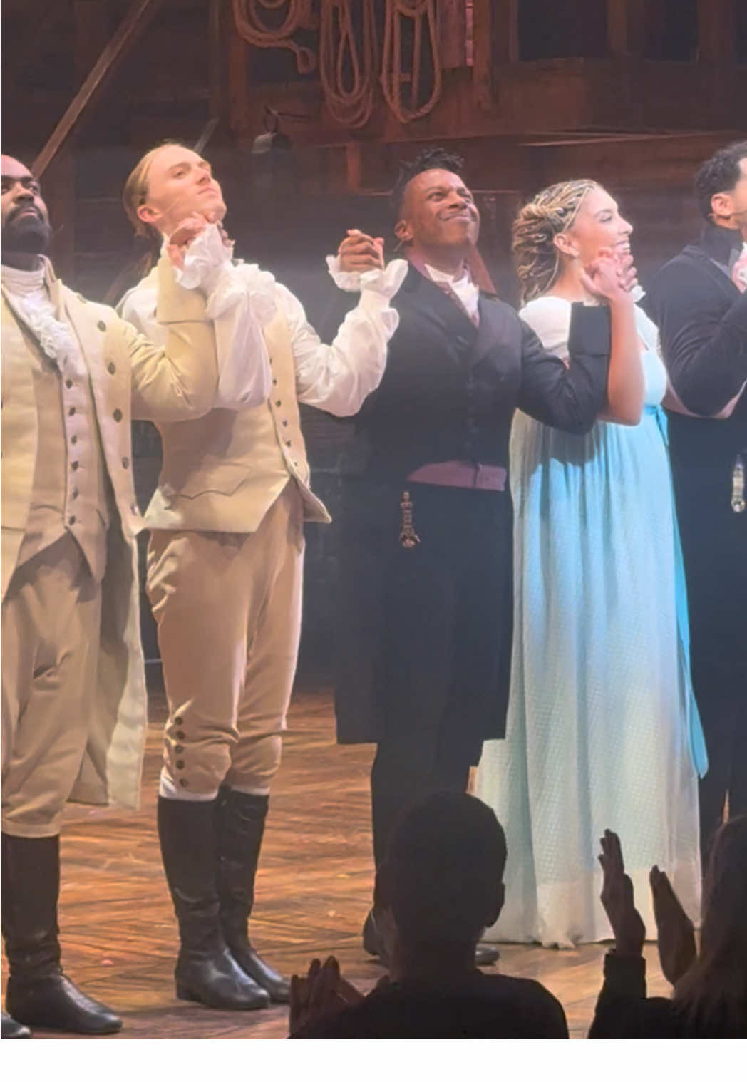 What a dream come true!!!🥹🥹🥹🥹 Thank you for an unbelievable night @Leslie Odom Jr. @Jisel Soleil Ayon #hamilton #christianthompson #jiselsoleilayon #aaronburr #nyc 