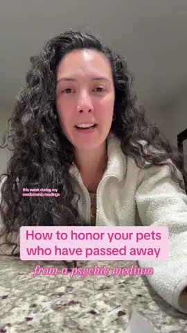 How to honor your pets have passed away this weekend from a psychic Medium ✨ #psychicmedium #smallcreator #psychicreading #petpsychic 