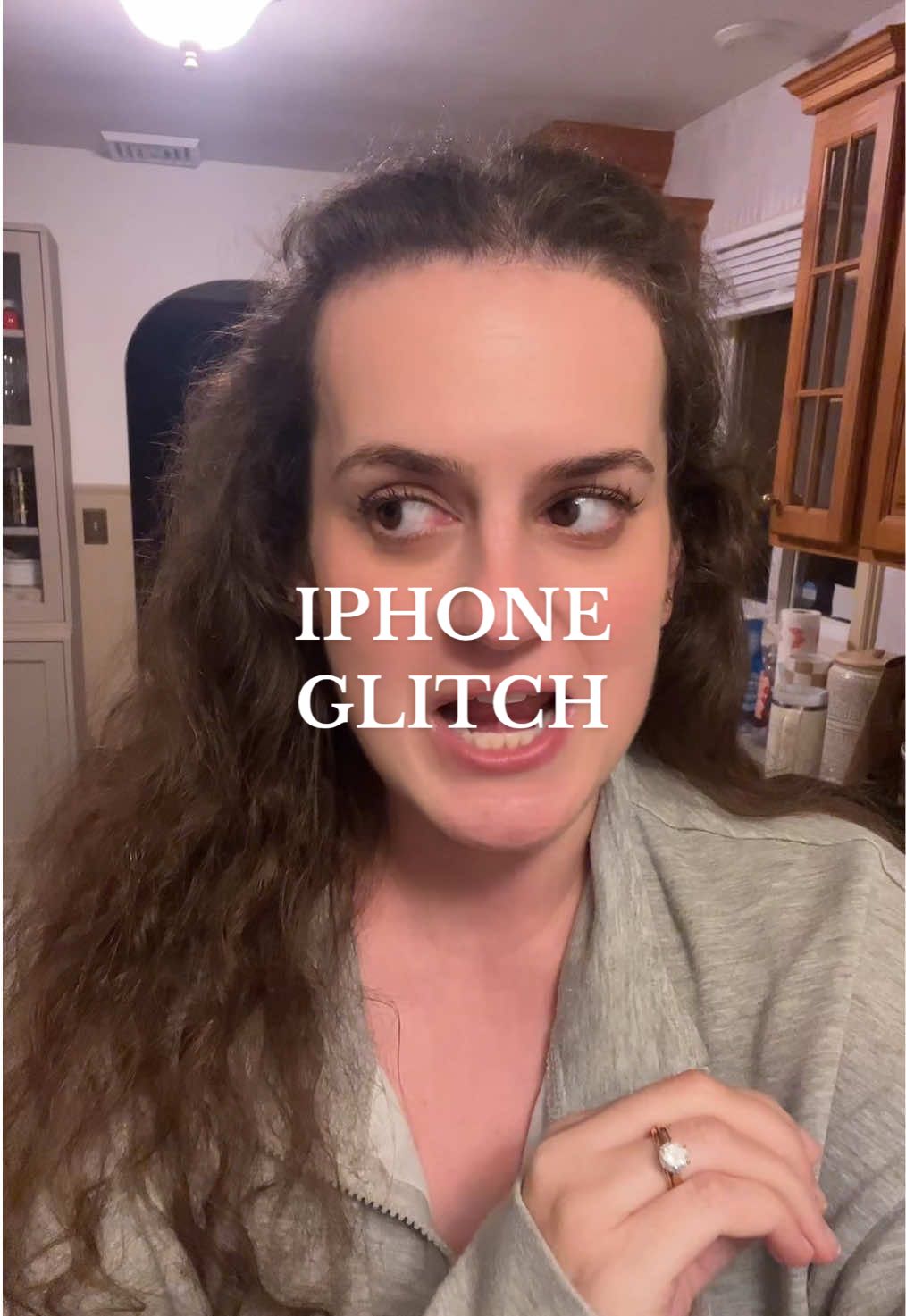 the iphone mystery of the century honestly @Olive Garden maybe it’s a sign i need 2 come for some breadsticks #iphone #fyp #funny #olivegarden #olivegardenbreadsticks 