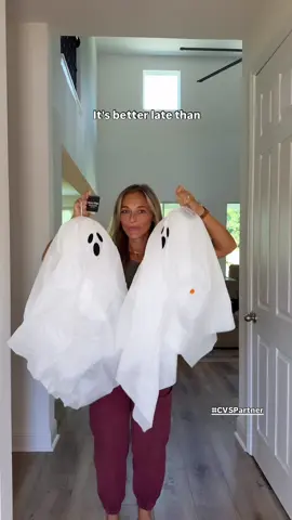 #CVSPartner Thankful for the convenience of @CVS Pharmacy when holidays seem to sneak up on me so quickly! 🎃👻#HealthierHappensTogether #CVSHalloween