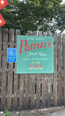 So exhausted but definitely needed a bite to eat 🤭 #austin #patrizis #texas #956 #iamdestinyjay 